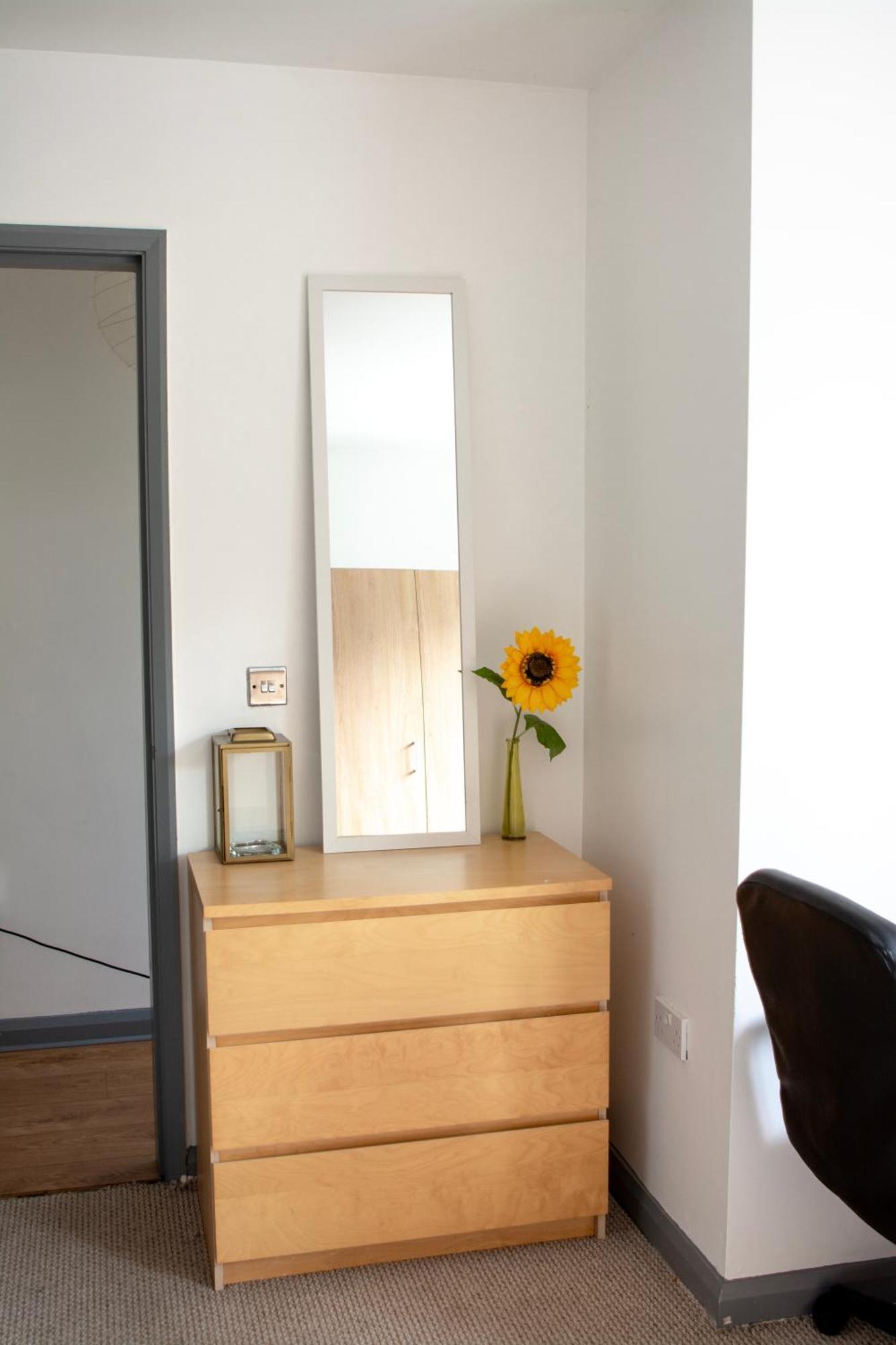 Well-Equipped 4 Bedroom House Close To City Centre Leeds  Zewnętrze zdjęcie