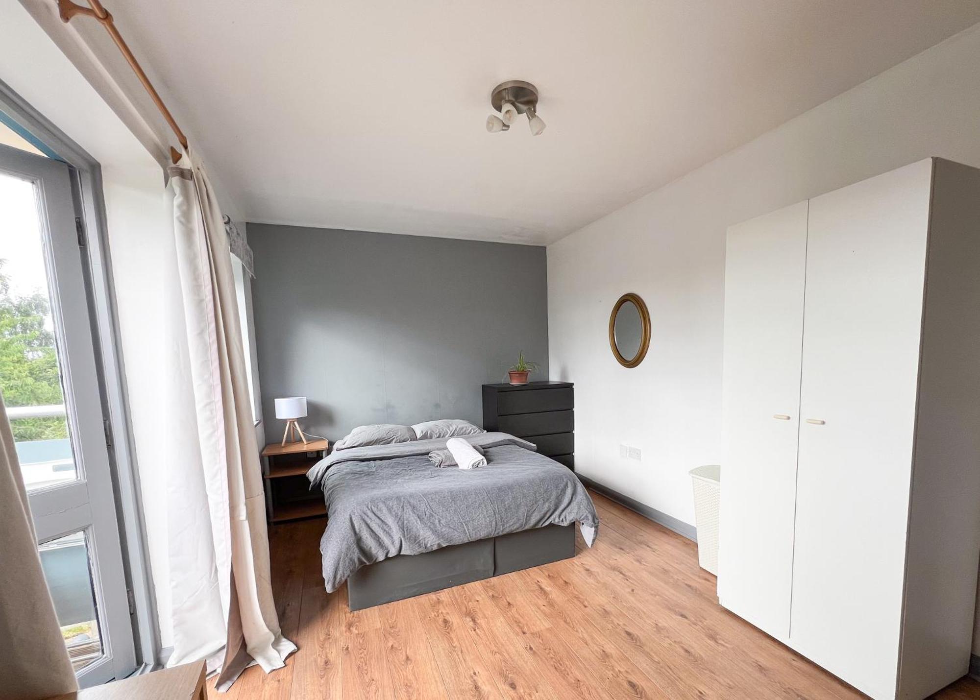 Well-Equipped 4 Bedroom House Close To City Centre Leeds  Zewnętrze zdjęcie